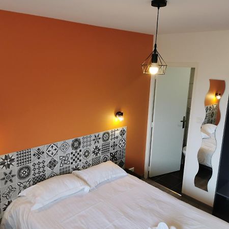 Logis Hotel- Restaurant La Haie Des Vignes Seminaires Et Evenementiel Allain Экстерьер фото