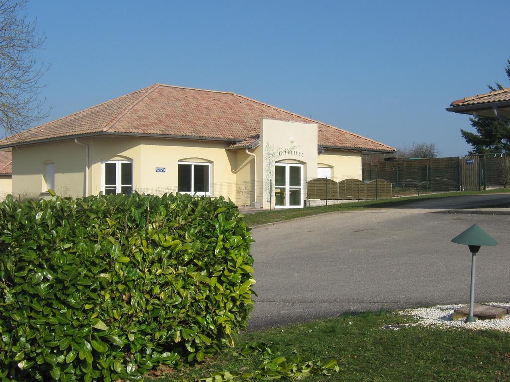 Logis Hotel- Restaurant La Haie Des Vignes Seminaires Et Evenementiel Allain Экстерьер фото